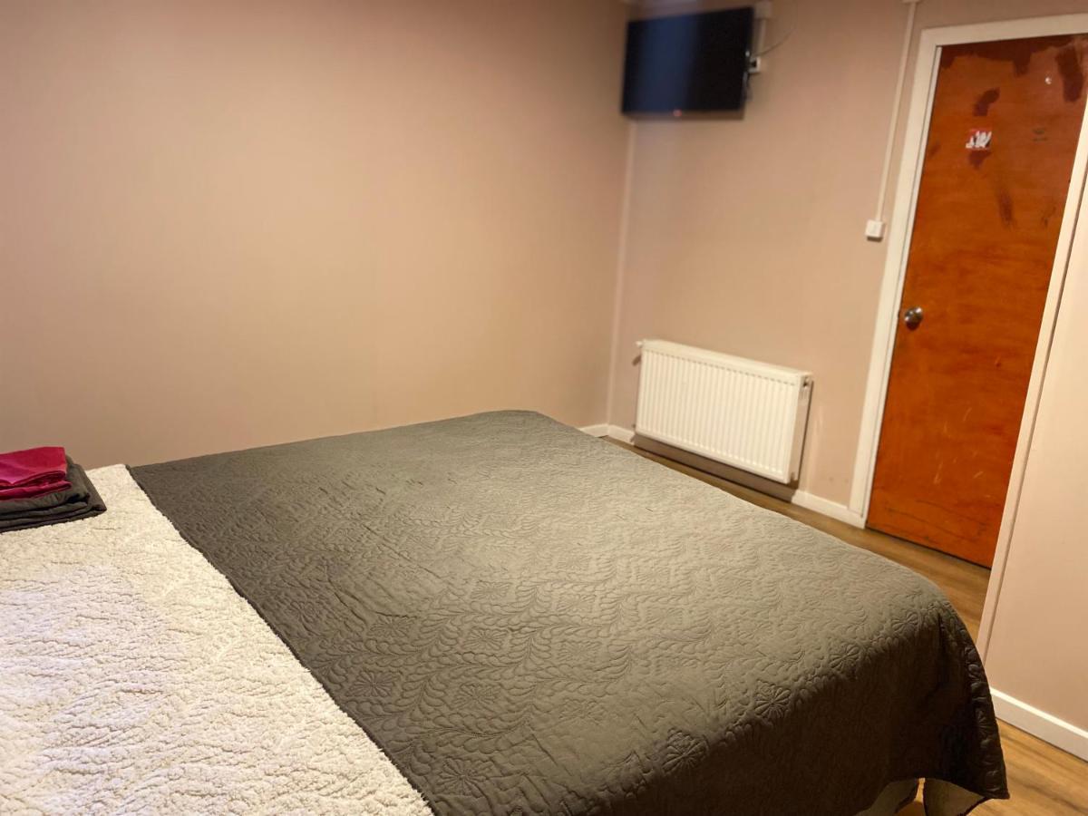 פורטו נטאלס World'S End Hostal מראה חיצוני תמונה