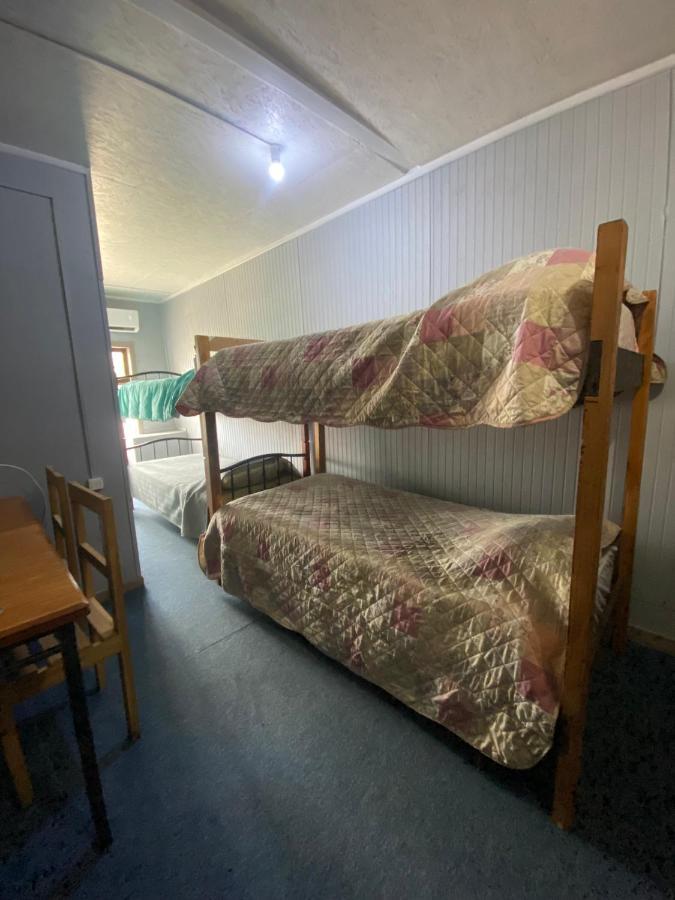 פורטו נטאלס World'S End Hostal מראה חיצוני תמונה