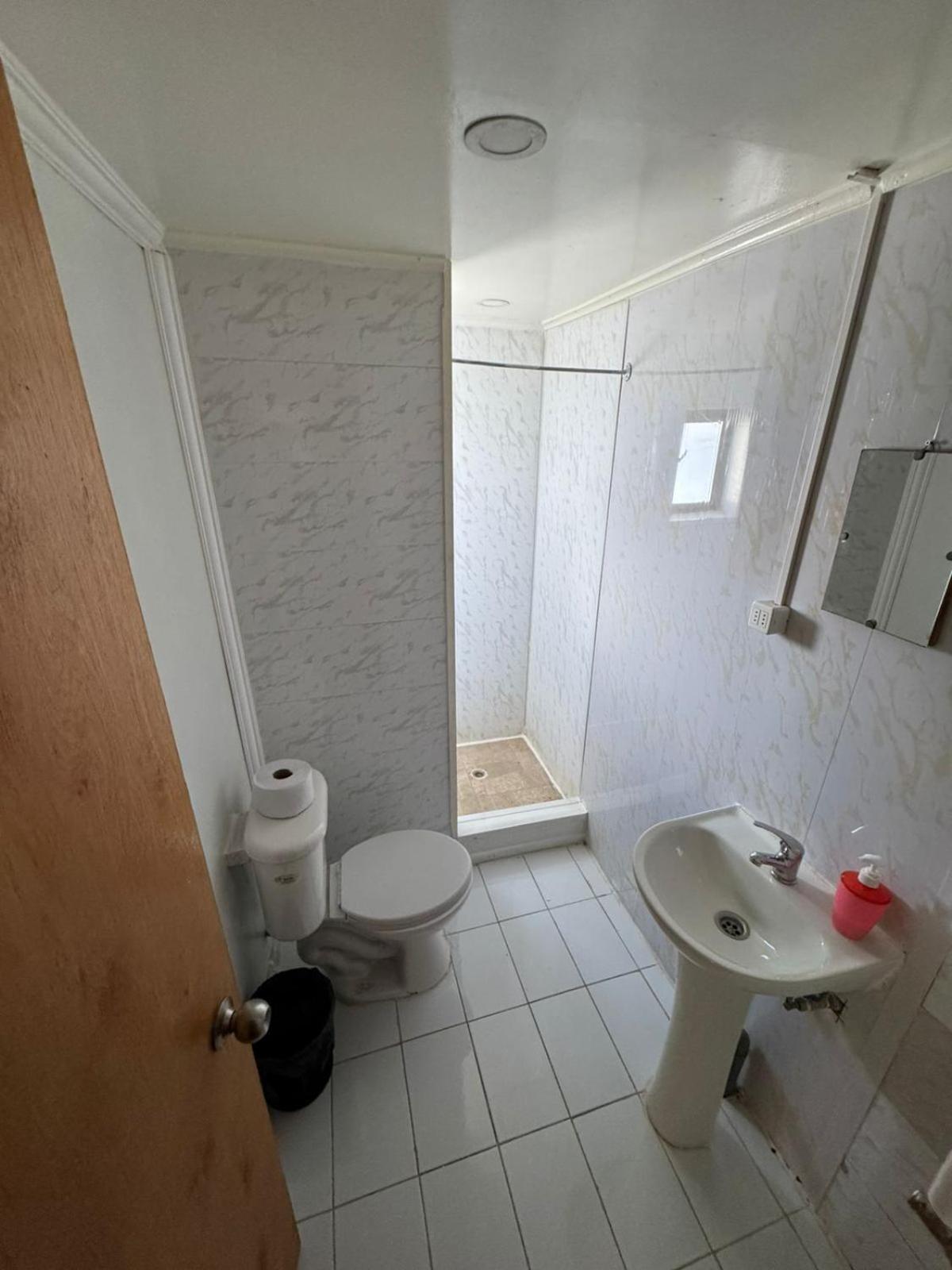 פורטו נטאלס World'S End Hostal מראה חיצוני תמונה