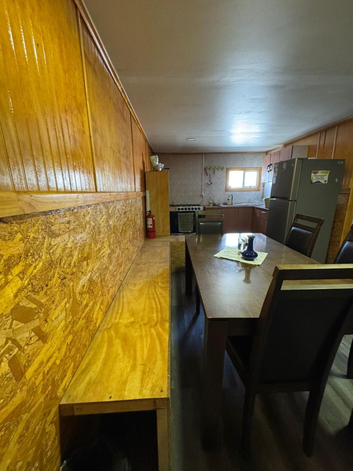 פורטו נטאלס World'S End Hostal מראה חיצוני תמונה
