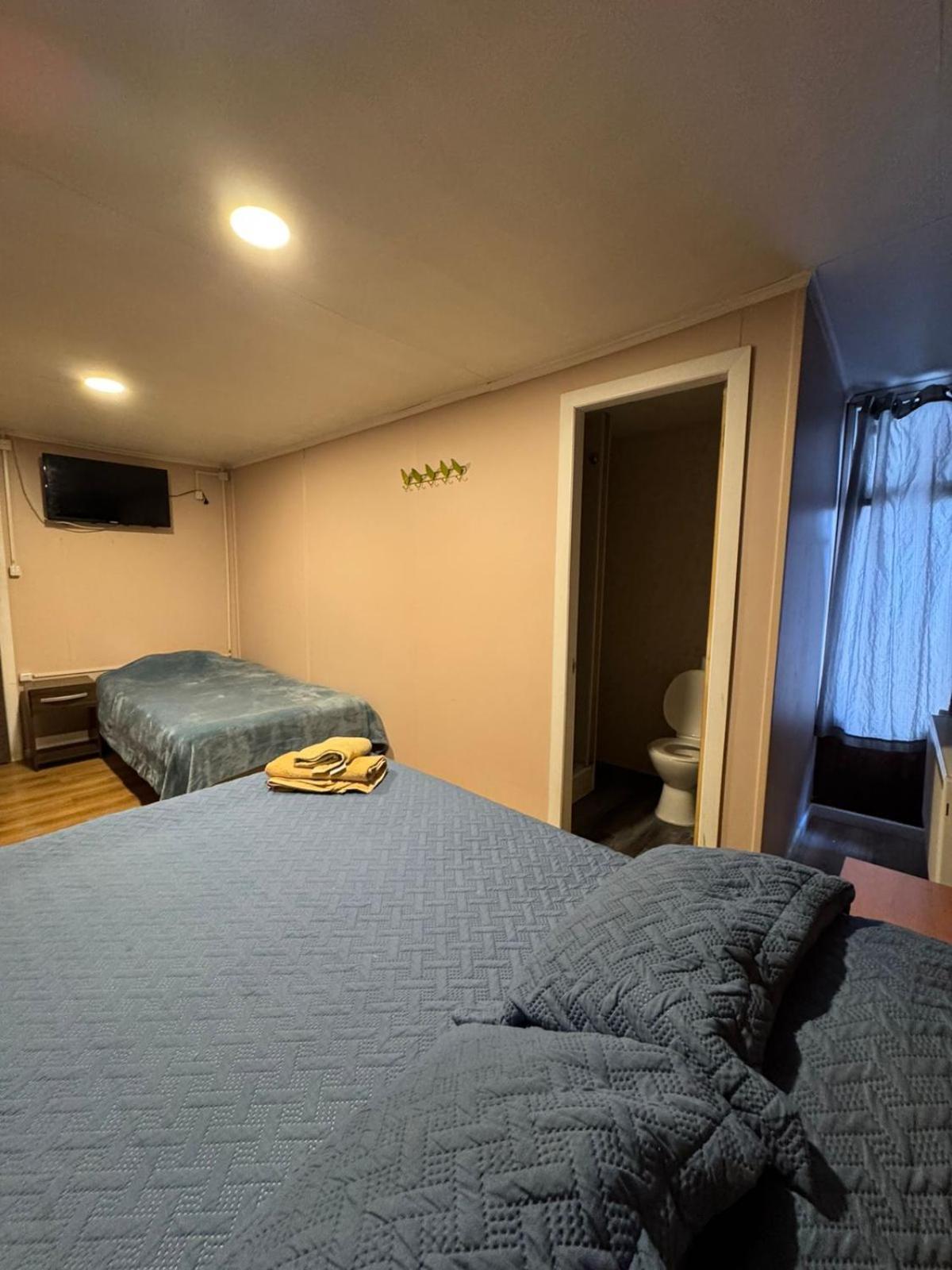 פורטו נטאלס World'S End Hostal מראה חיצוני תמונה